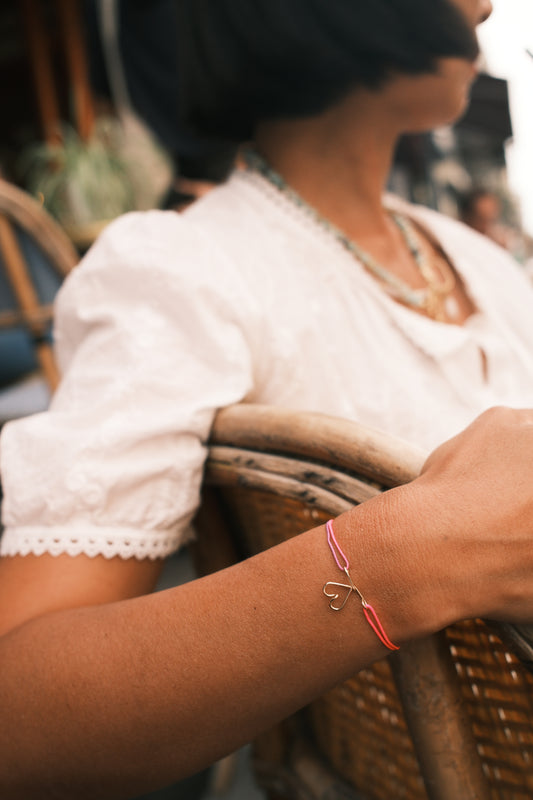 Bracelet petit coeur - fil fluo