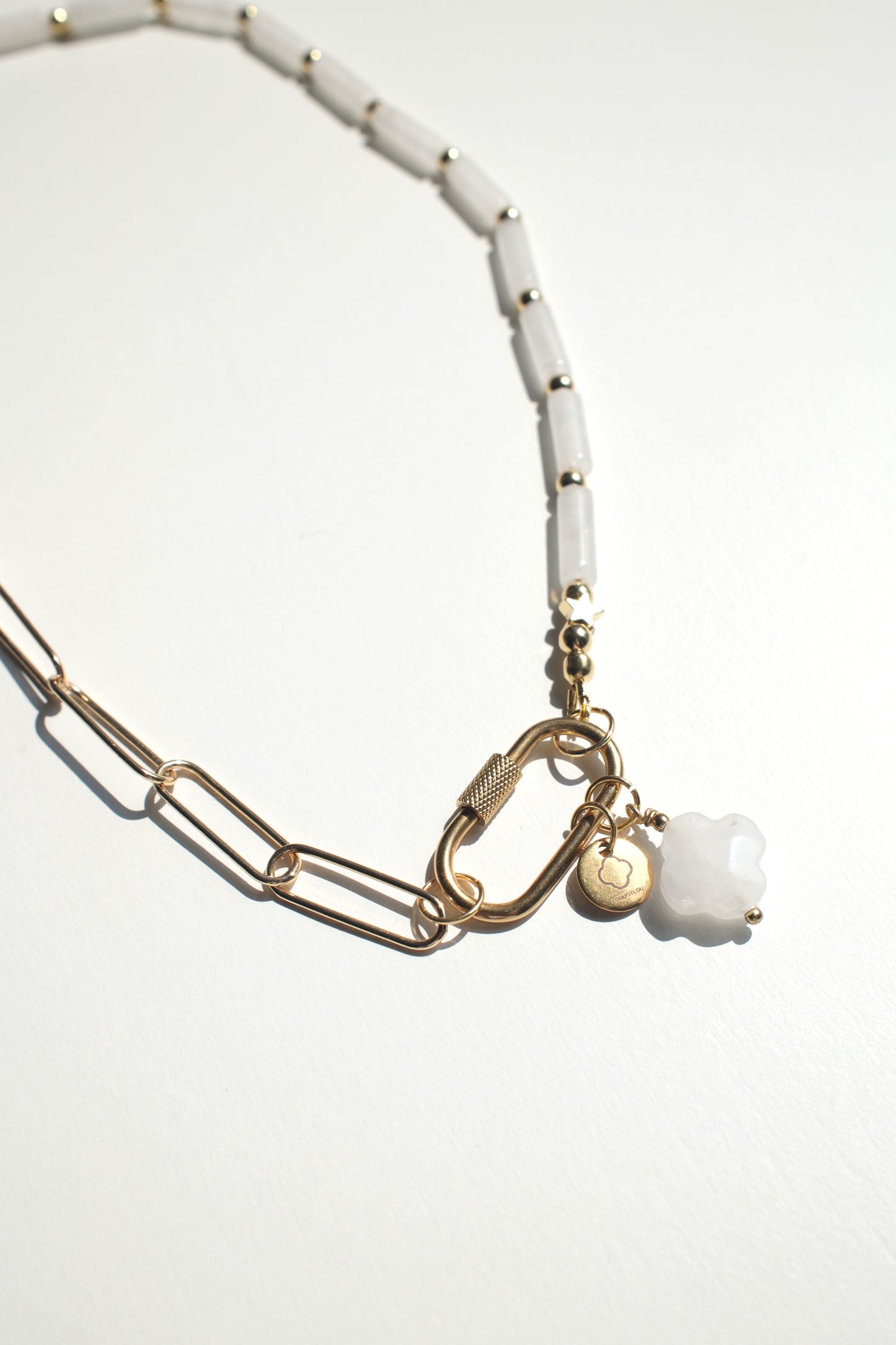 Collier mixte jade blanc et chaîne