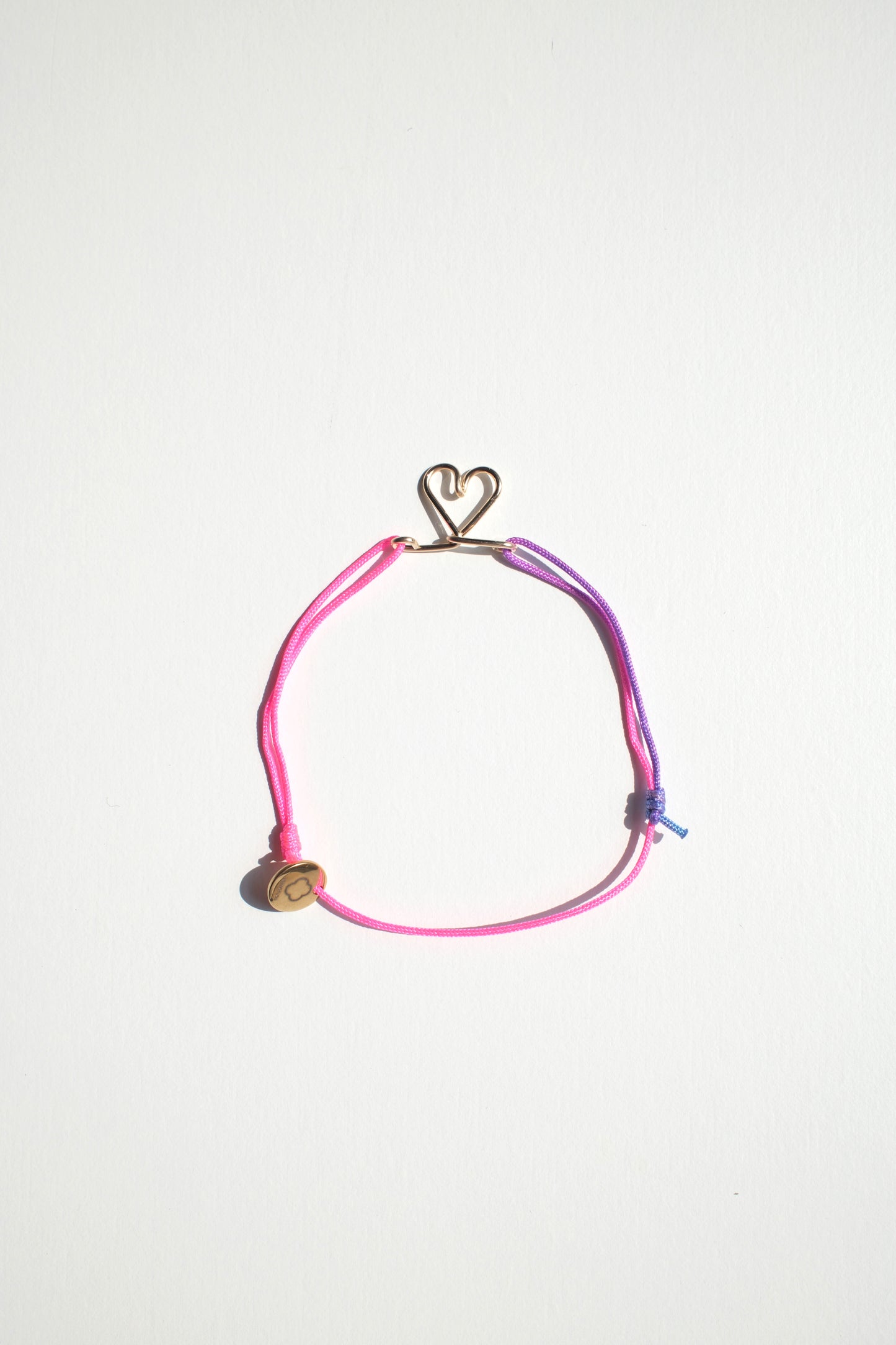 Bracelet petit coeur - fil fluo