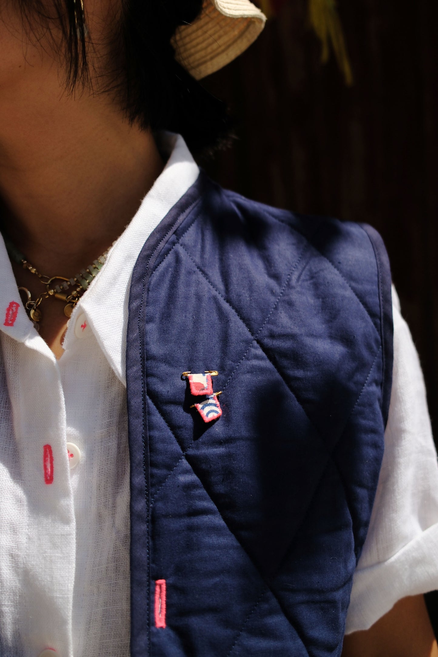 Broche pins