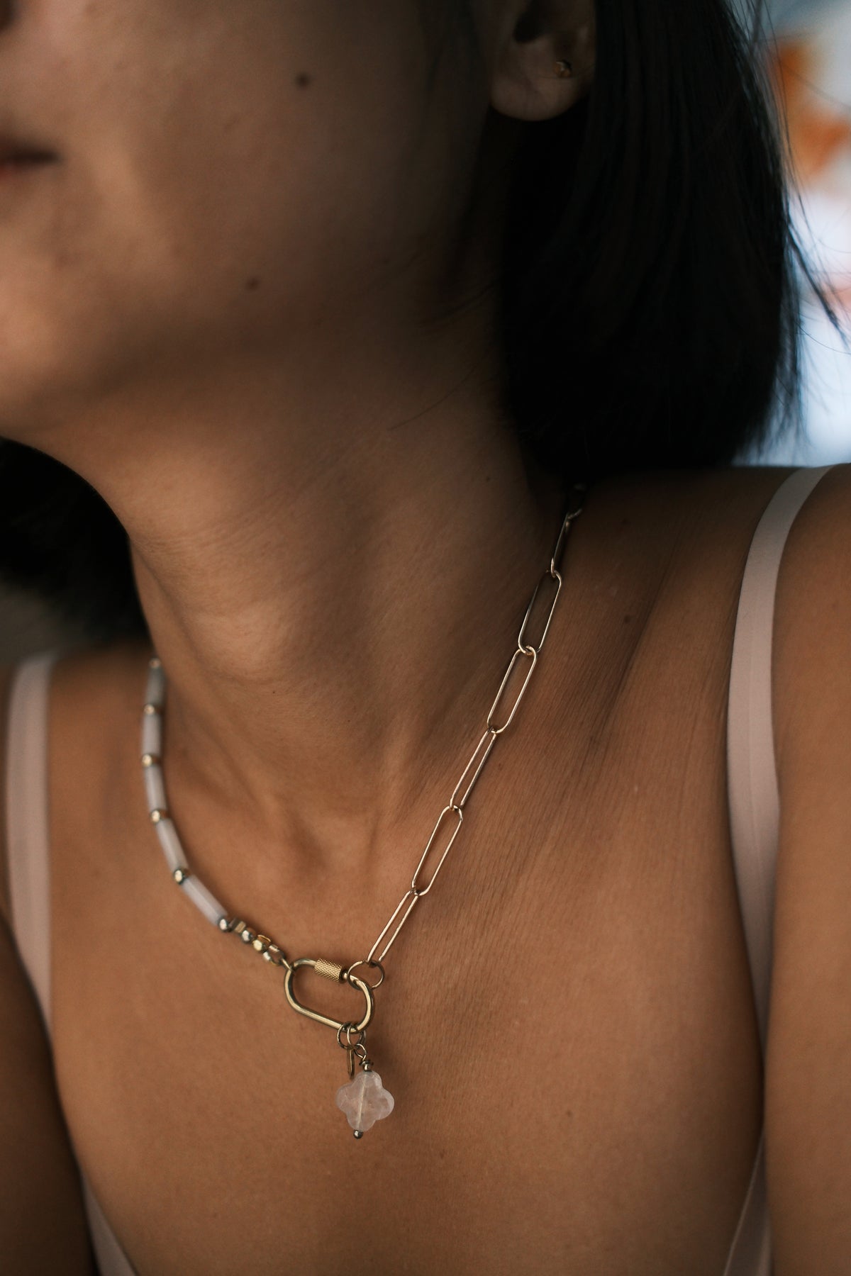 Collier mixte jade blanc et chaîne
