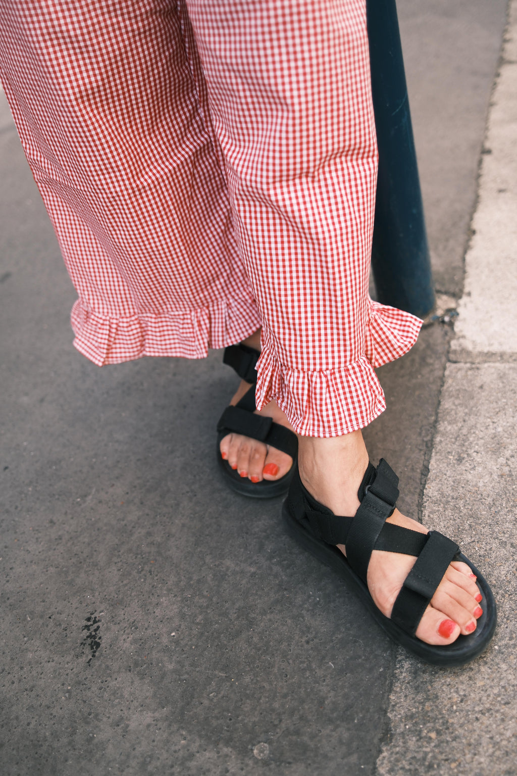 Ruffle pants